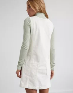 Front Page -TrendAura Store 1399 7430 106 ob