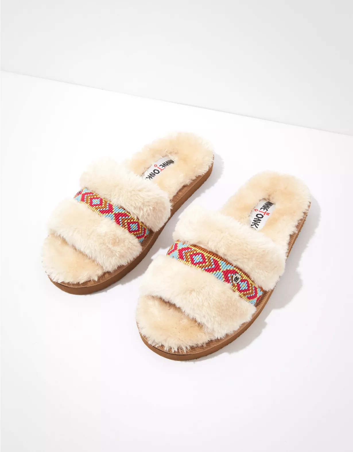 Minnetonka Women's London Slipper 1 Minnetonka Women's London Slipper