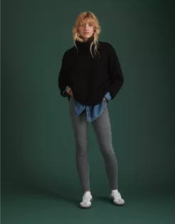 AE77 Premium High-Waisted Jegging